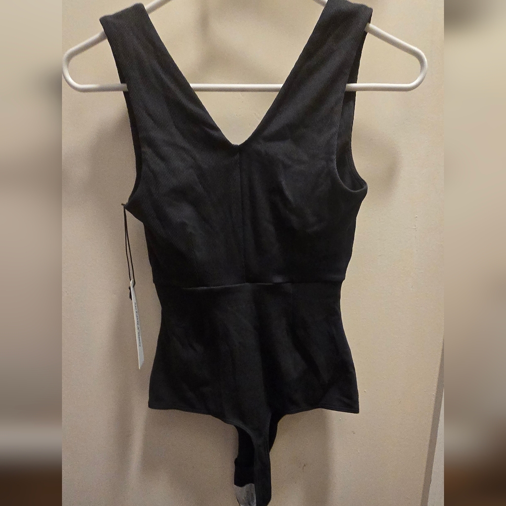 Girlfriend Collective Marble Amelia Ribbed V-Neck Bodysuit-Black - Picture 3 of 3
